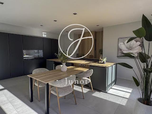 Vente Appartement 7 pièces 319.42 m2 Lille