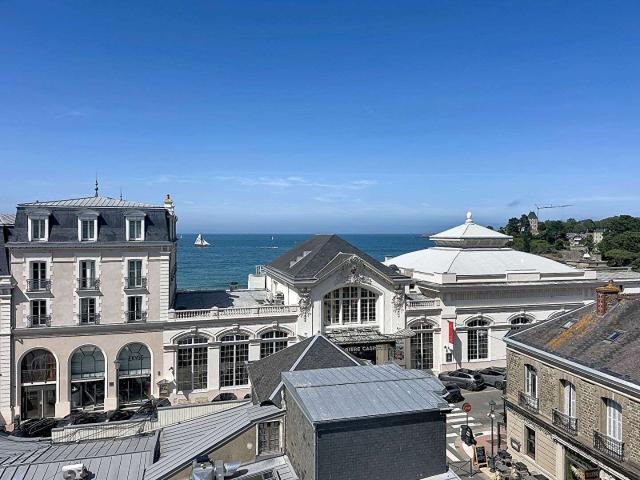 Vente appartement 7 pièces Dinard Centre Ville 35