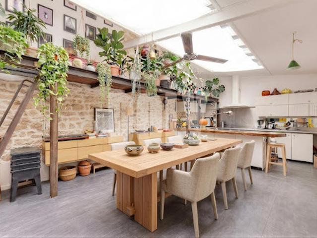 Vente Appartement 8 pièces 185.09 m2 Paris 11ème