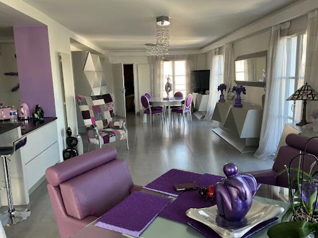 Vente Appartement 8 pièces 194 m2 Fontainebleau