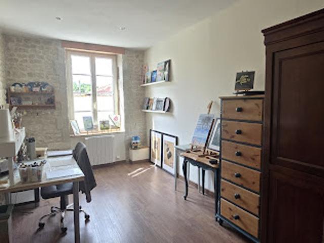 Vente Maison 8 pièces 206 m2 Loiré sur Nie