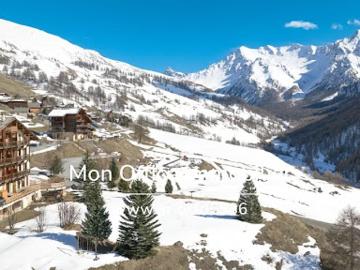 Vente Appartement 8 pièces 227 m2 Saint Véran