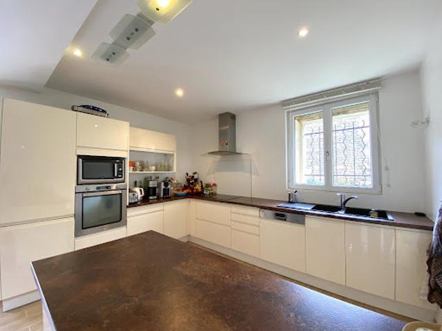 Vente Maison 8 pièces 310 m2 Brantôme