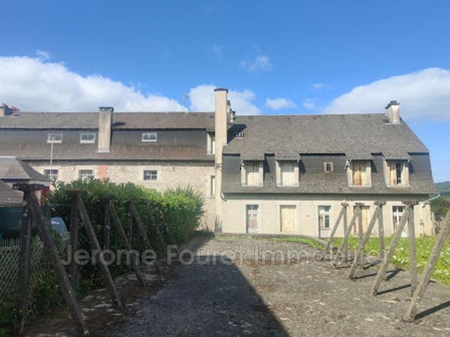 Vente Appartement 0 pièces 950 m2 Egletons