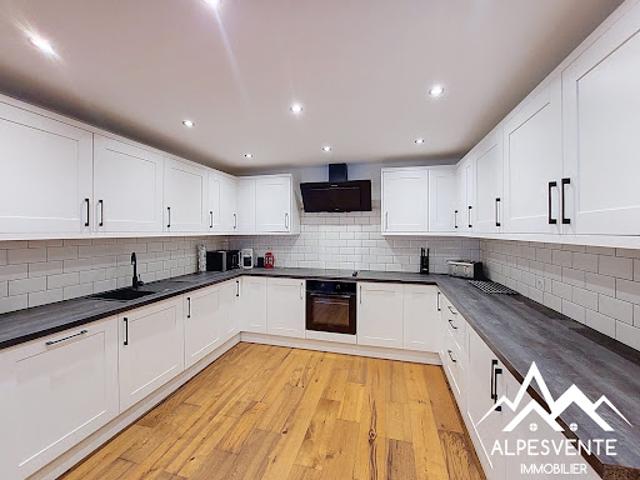 Vente Appartement 9 pièces 120.1 m2 Seytroux