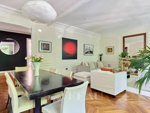 Vente Appartement 9 pièces 259.04 m2 Paris 16ème