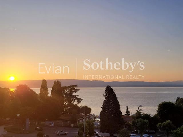 Vente Appartement 9 pièces 270 m2 Evian les Bains