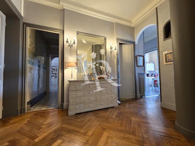 Vente Appartement 9 pièces 357.06 m2 Le Puy en Velay