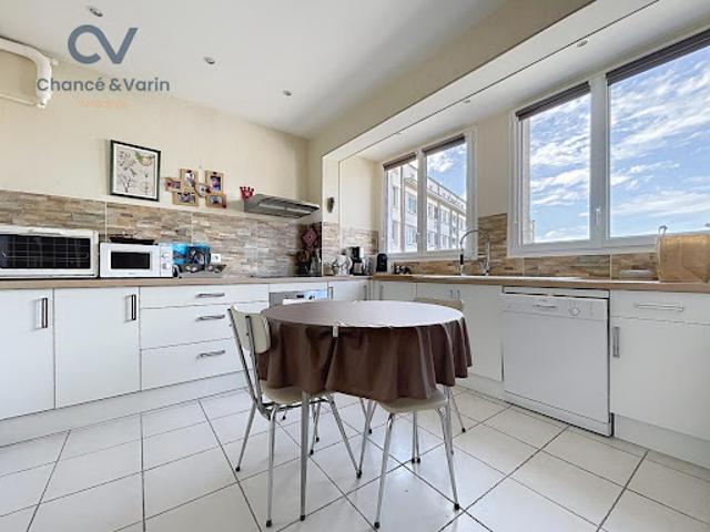 Vente Appartement 0 pièces 123 m2 Lisieux