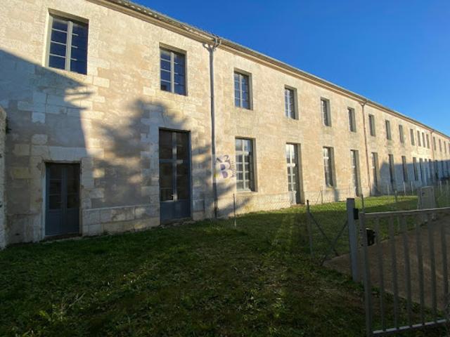 Vente Appartement 0 pièces 128 m2 Angouleme