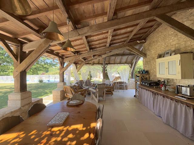 Vente Maison de maître 13 pièces 345 m2 Charras