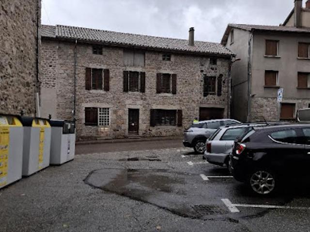 Vente Maison 10 pièces 180 m2 Saint Martin de Valamas