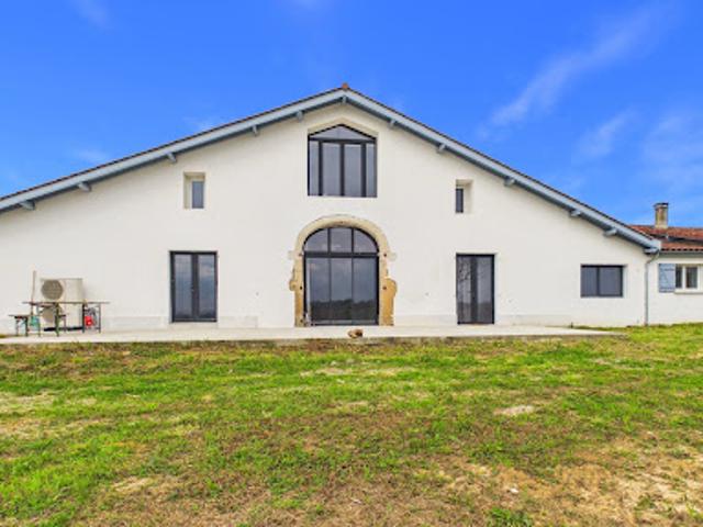 Vente Appartement 12 pièces 360 m2 Peyrehorade