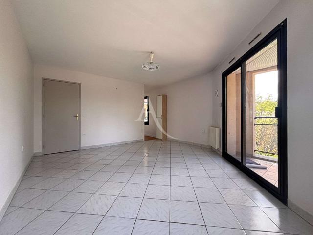 Vente appartement 1 pièce Laval Avesnières 53