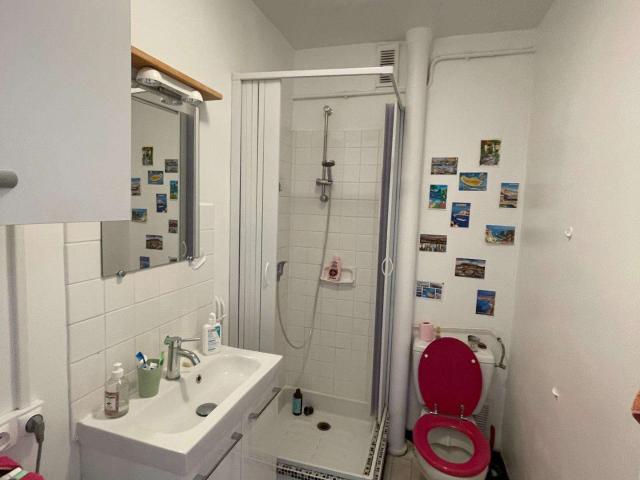 Vente appartement 1 pièce Laval Hilard 53