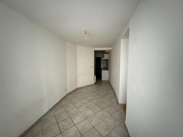 Vente Appartement 1 pièce 16.09 m2 Tourves