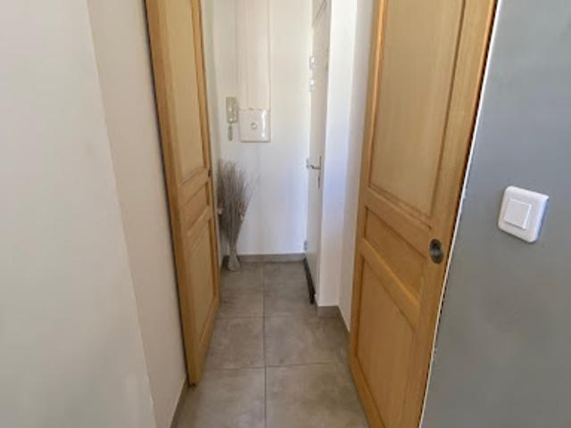 Vente Appartement 1 pièce 17.61 m2 Nimes