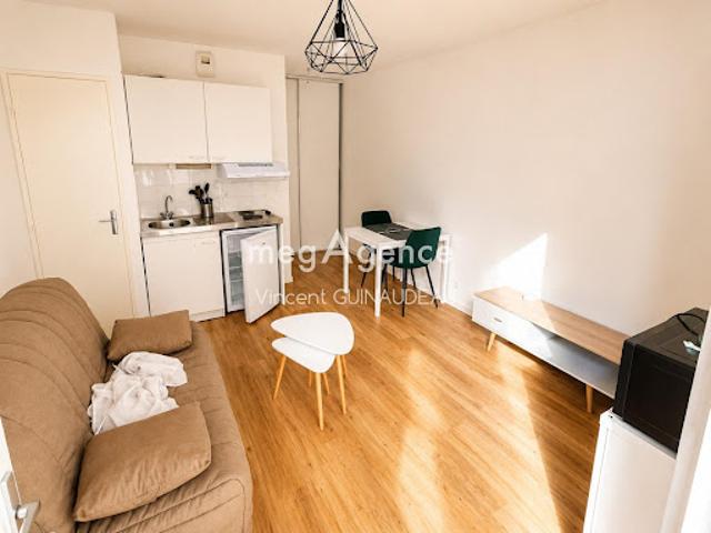 Vente Appartement 1 pièce 18 m2 Cholet