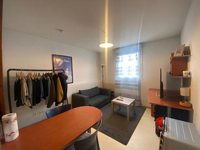 Vente Appartement 1 pièce 18 m2 Clermont Ferrand