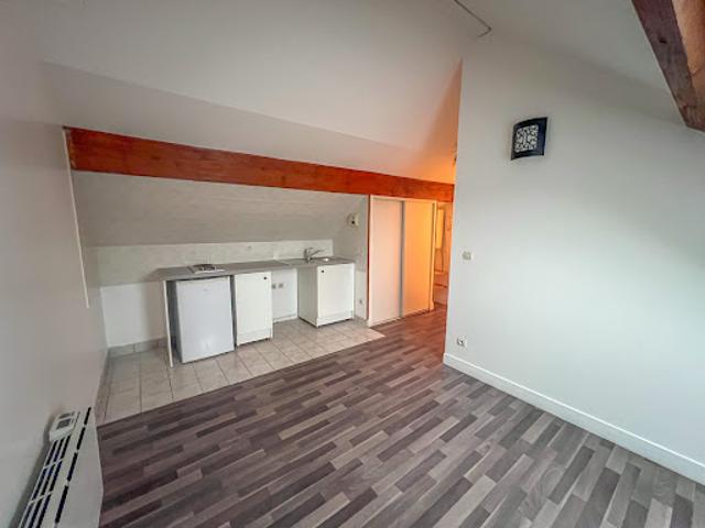 Vente Appartement 1 pièce 18 m2 Saint Rémy lès Chevreuse