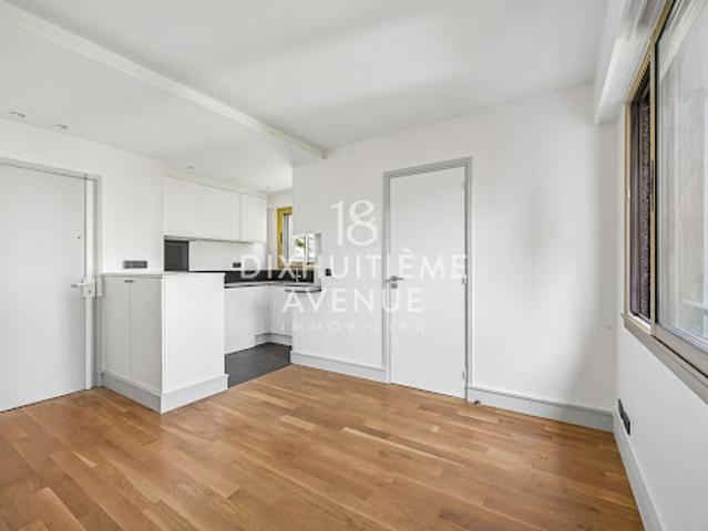 Vente Appartement 1 pièce 18.2 m2 Paris 18ème