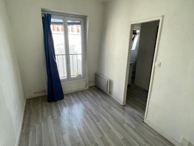 Vente Appartement 1 pièce 12 m2 Paris 18ème