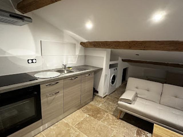 Vente Appartement 1 pièce 13.68 m2 Lambesc