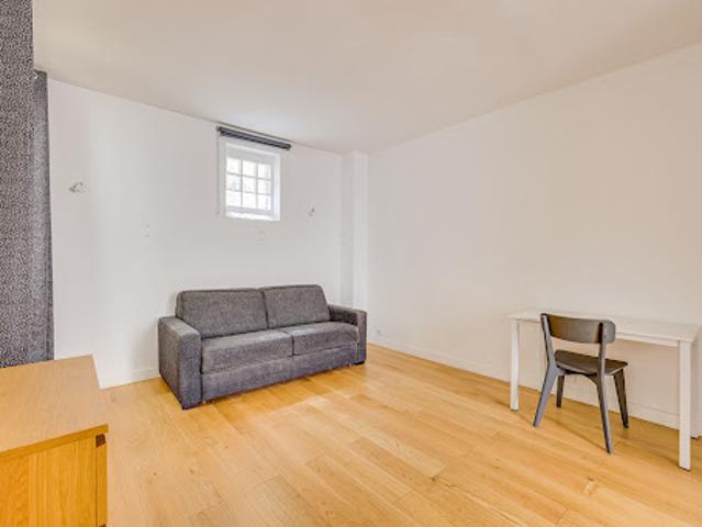 Vente Appartement 1 pièce 24 m2 Paris 18ème