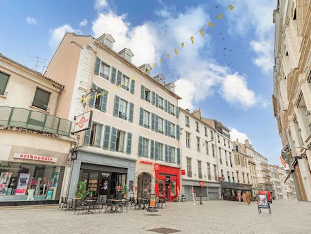 Vente Appartement 1 pièce 24 m2 Pau