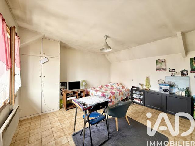 Vente Appartement 1 pièce 24 m2 Viry chatillon