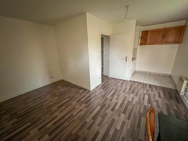 Vente Appartement 1 pièce 24.34 m2 Saint Rémy lès Chevreuse