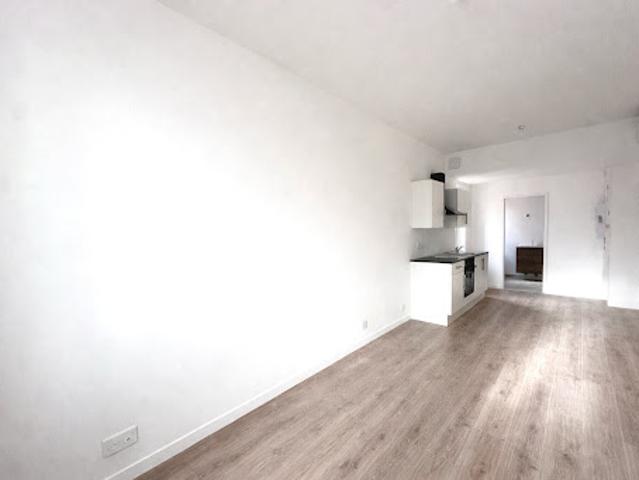 Vente Appartement 1 pièce 24.65 m2 Aubagne