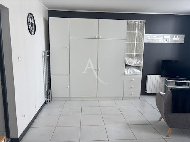 Vente Appartement 1 pièce 25 m2 Rochefort