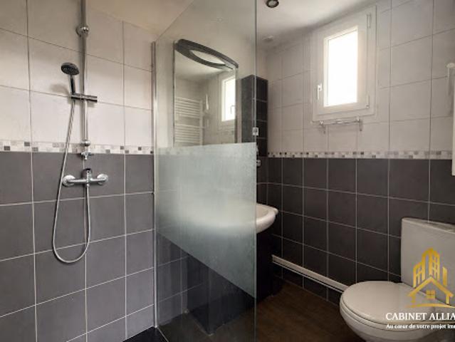 Vente Appartement 1 pièce 26 m2 Le Châtelet en Brie