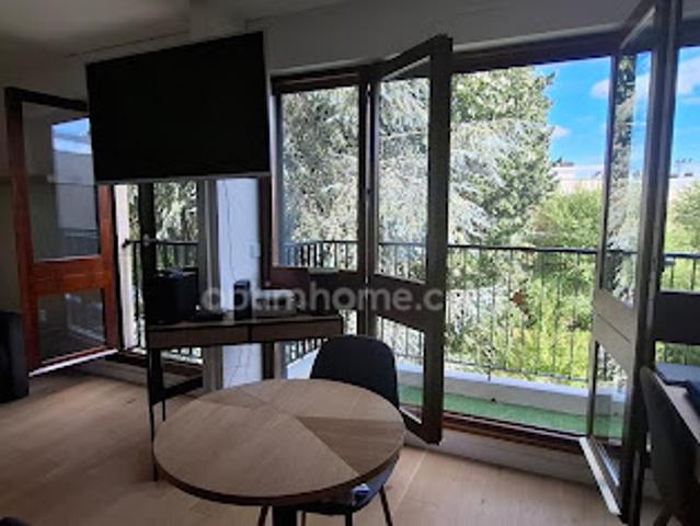 Vente Appartement 1 pièce 26 m2 Le chesnay