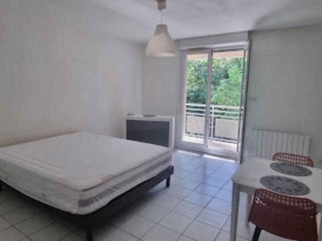 Vente Appartement 1 pièce 26 m2 Salles