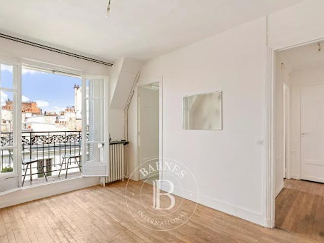 Vente Appartement 1 pièce 26.01 m2 Paris 18ème