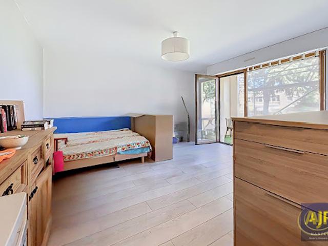 Vente Appartement 1 pièce 26.2 m2 Nantes