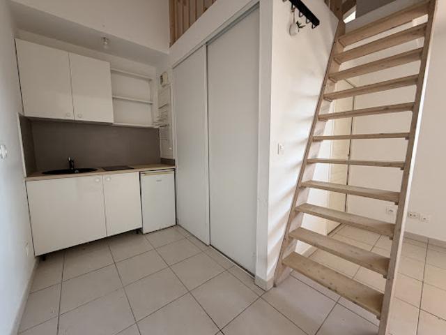 Vente Appartement 1 pièce 27 m2 Nice