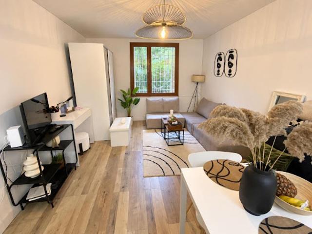 Vente Appartement 1 pièce 27 m2 Nimes