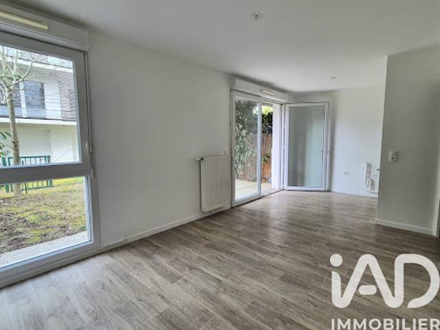 Vente Appartement 1 pièce 27 m2 Corbeil Essonnes