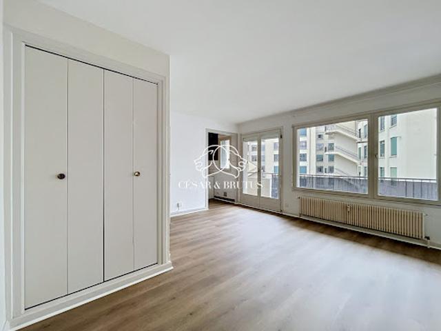 Vente Appartement 1 pièce 27 m2 Lyon 8ème