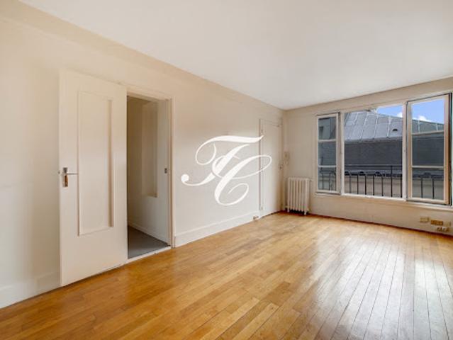 Vente Appartement 1 pièce 27 m2 Paris 7ème