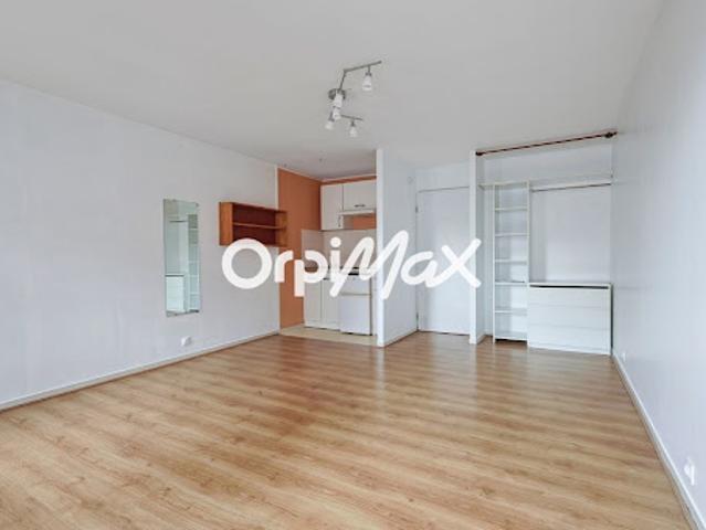 Vente Appartement 1 pièce 27.98 m2 Lille