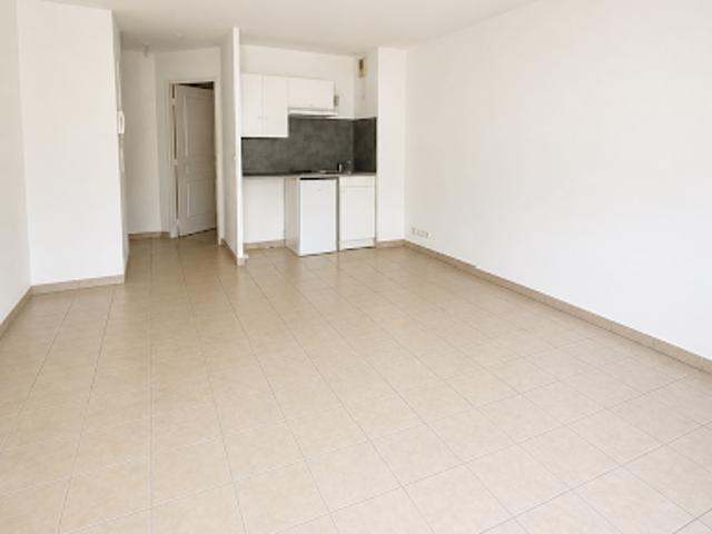 Vente Appartement 1 pièce 28 m2 Marseille 5ème