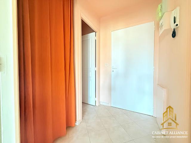 Vente Appartement 1 pièce 28 m2 Melun