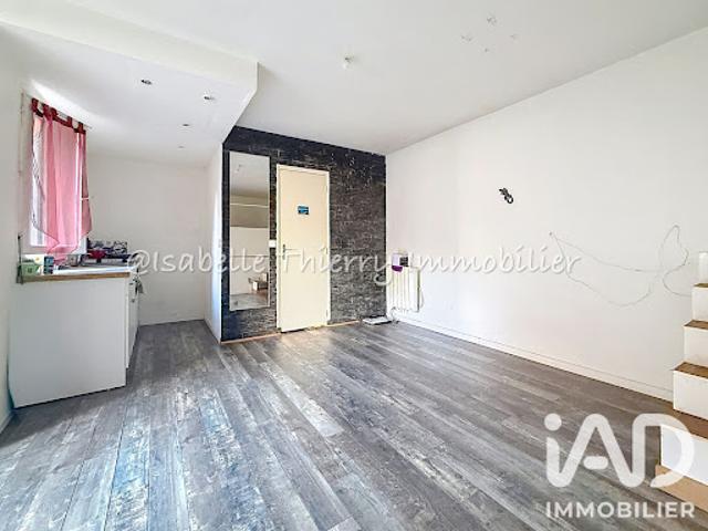 Vente Appartement 1 pièce 28 m2 Etrechy