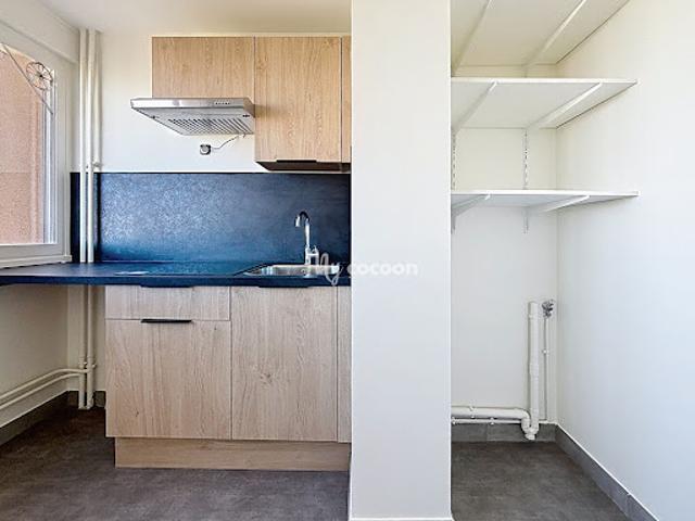 Vente Appartement 1 pièce 28 m2 Sainte Foy lès Lyon