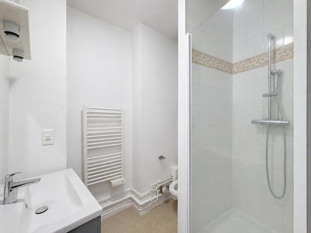 Vente Appartement 1 pièce 28.39 m2 Clermont Ferrand