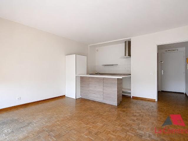 Vente Appartement 1 pièce 29 m2 Marseille 5ème